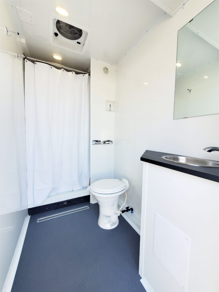 lang-4combo-interior