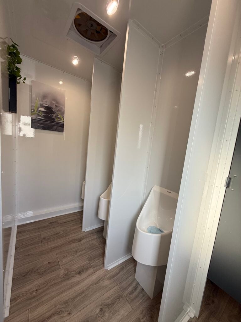Men's Urinals