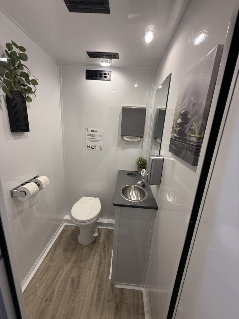Women's Room #2